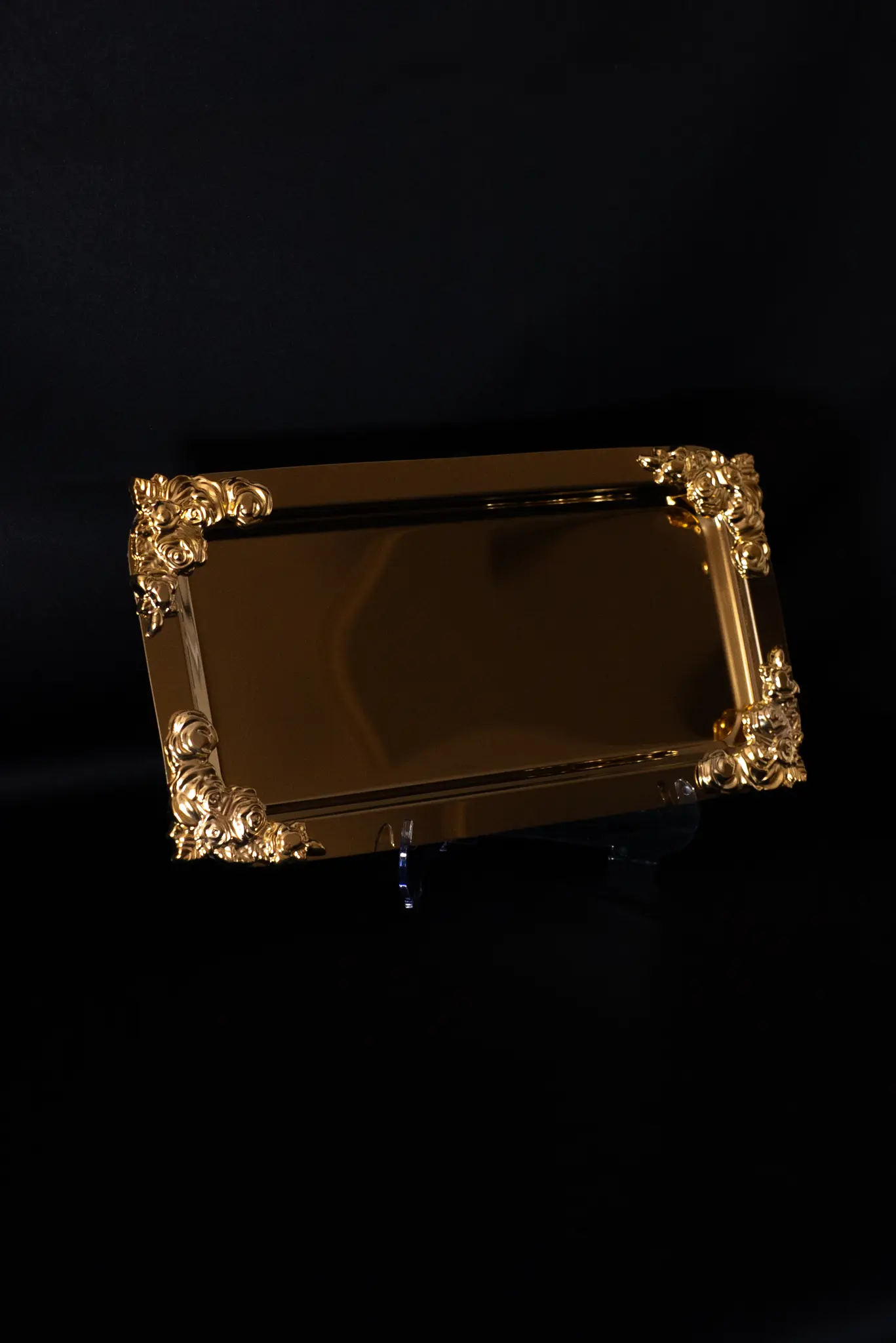 Gold Gül Desenli Dikdörtgen Tepsi
